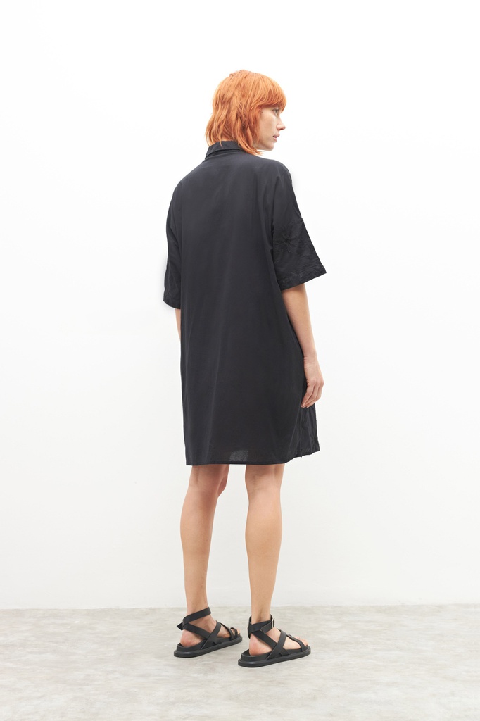 L155GDM5 VESTIDO CAMISERO BORDADO