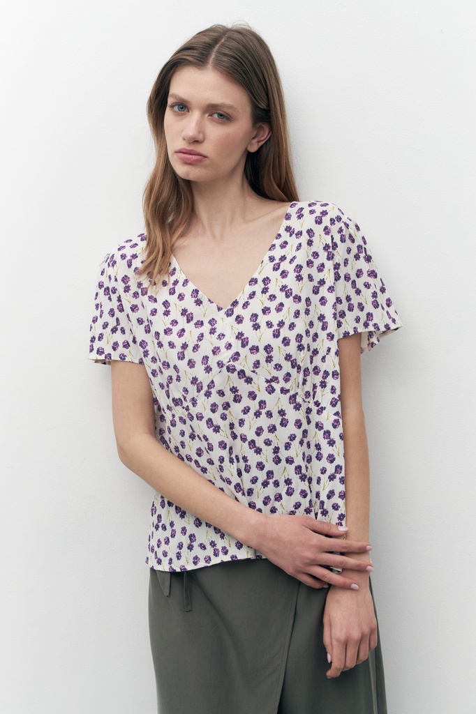 L157GBH1 BLUSA CON ESTAMPA FLORAL