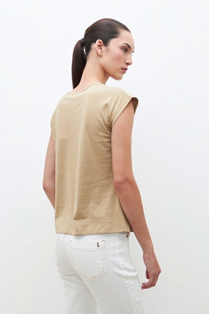L160GTH11 REMERA CON PUFF PRINT