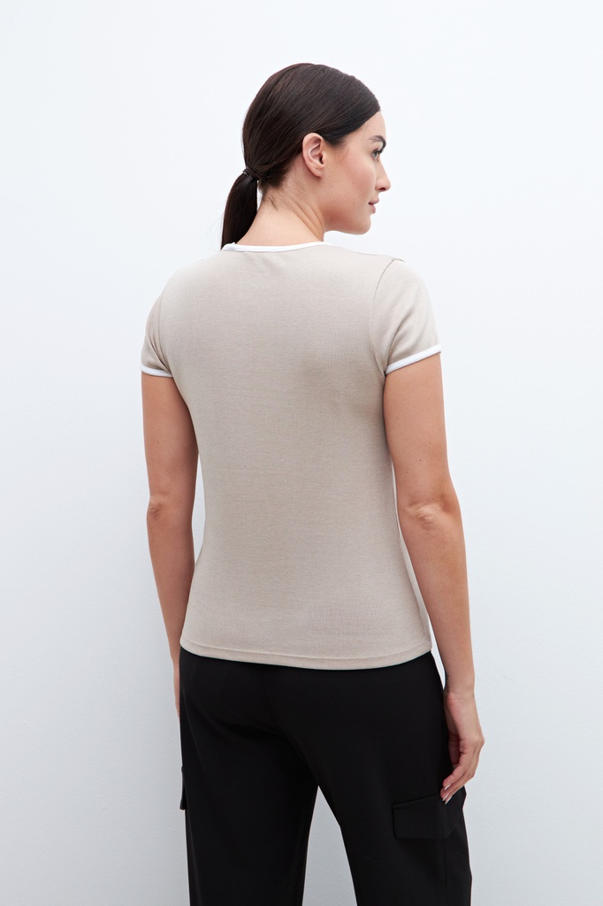 L160GTH13 REMERA CANALE CON VIVOS EN CONTRASTE
