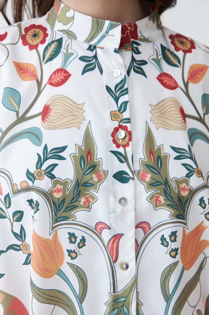 L167GBL3 CAMISA OVERSIZED CON ESTAMPA FLORAL