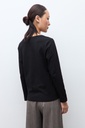 L171GTL5 REMERA CON BOTONES EN PUÑOS