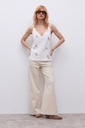 L172GBS2 TOP CON FLORES BORDADAS