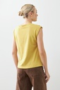 L165GTH1 REMERA CON BOTONES EN HOMBROS