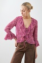 L165GBT2 BLUSA ESTAMPADA CON VOLADOS