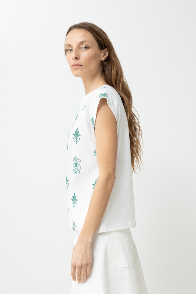 L168GBH6 BLUSA FRENTE BORDADO