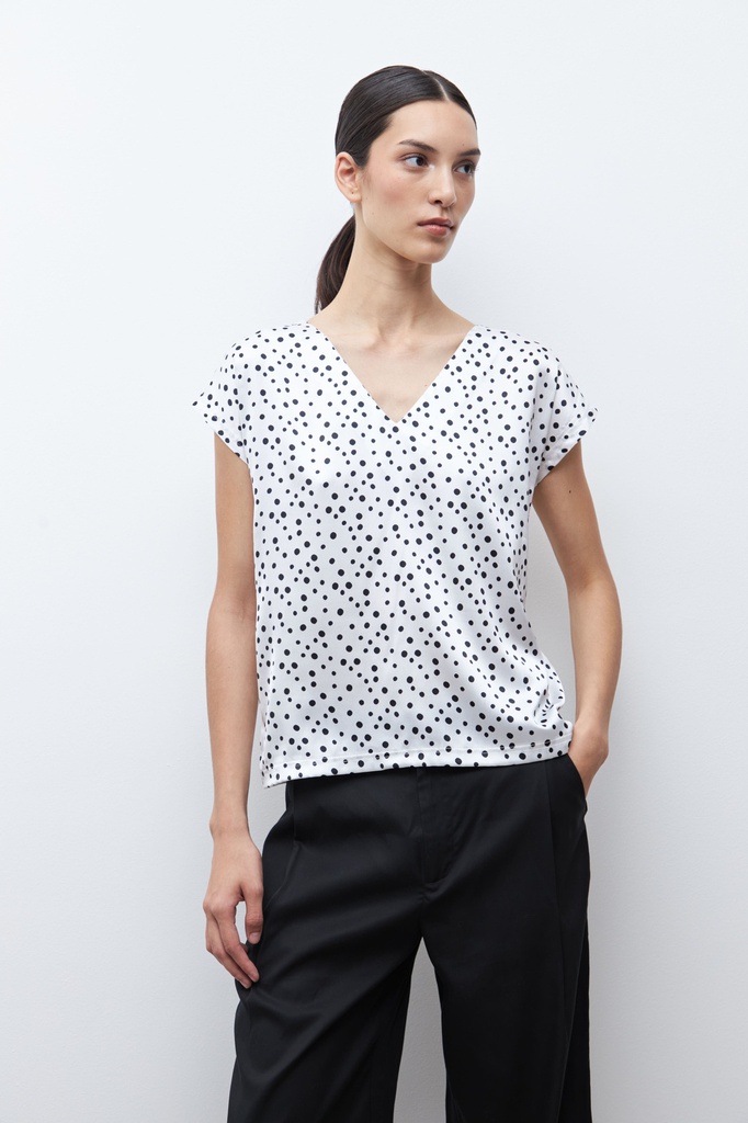 L170GBH4 BLUSA FRENTE ESTAMPA LUNARES