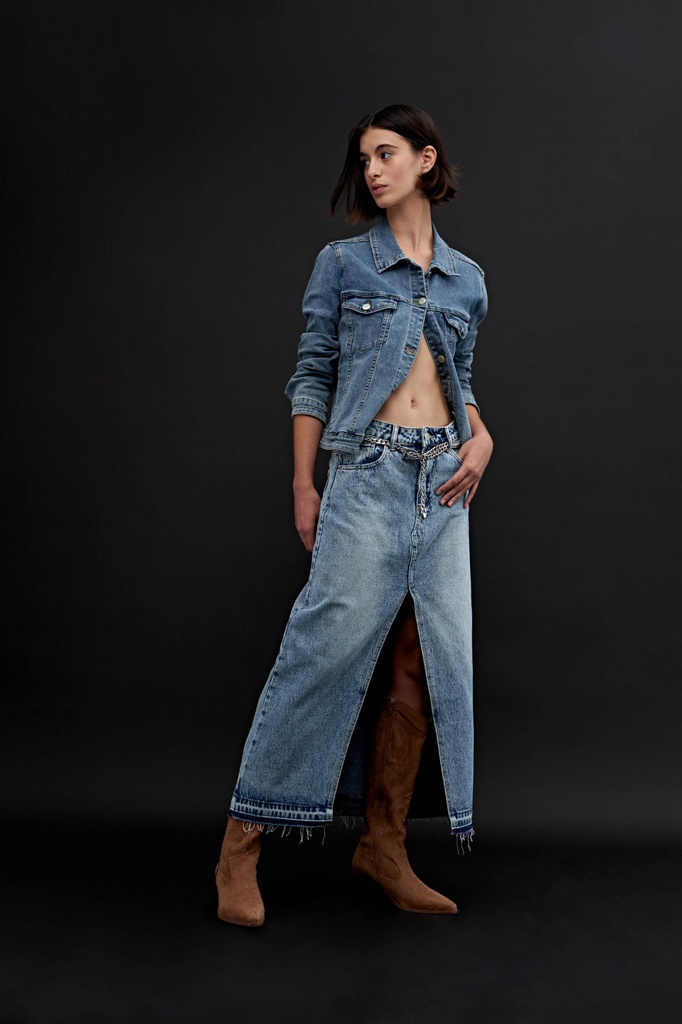 L150GSM1 FALDA DE JEAN CON TAJO