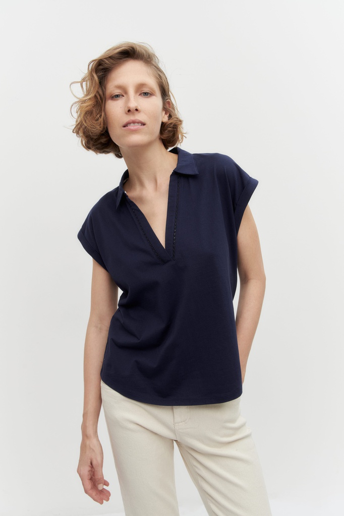 L150GTH5 REMERA ESCOTE EN V CON CUELLO CAMISERO